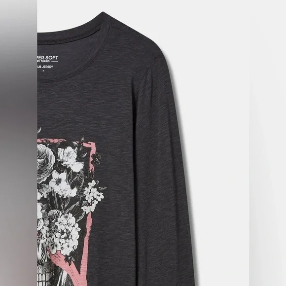 5X - TORRID Floral Skull Classic Fit Super Soft Slub Long Sleeve Tee NEW - Picture 3 of 4